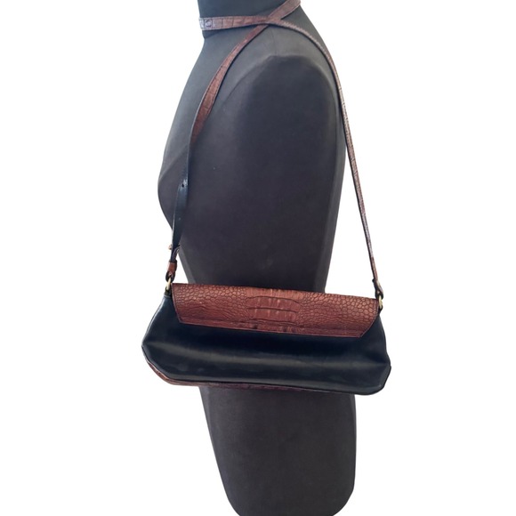 Vintage Brahmin Daria Crossbody Baguette Y2K preloved ‎ 10x6x3.5" no hang tag - Picture 2 of 15